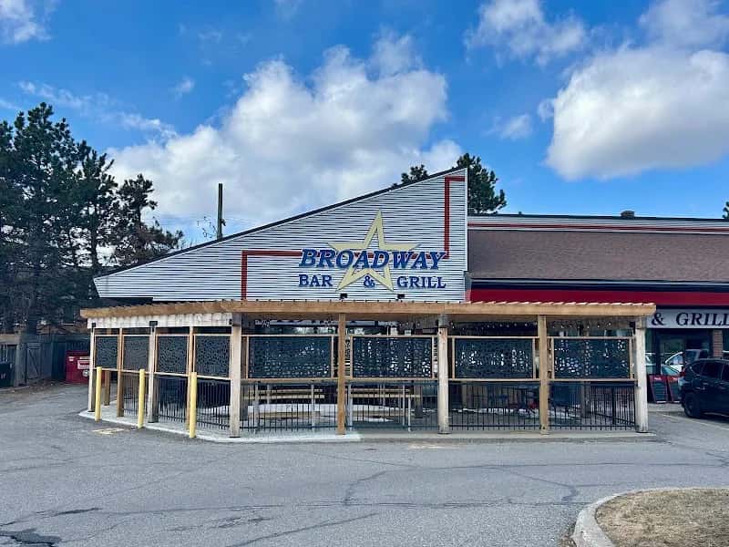 Broadway Bar and Grill - Nepean — venue photo 5