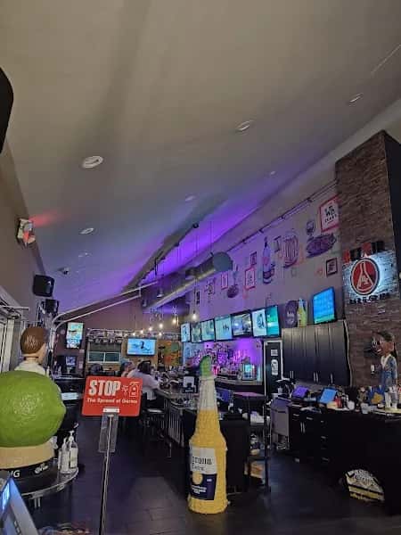 Elixir Bar & Grill — venue photo 5