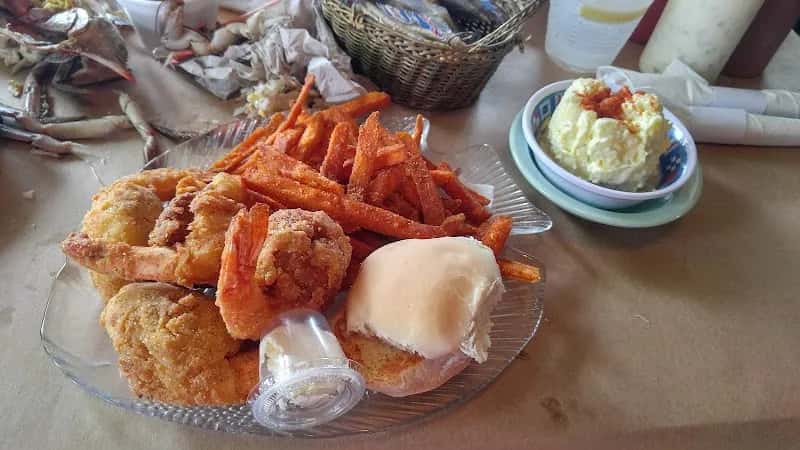 Drift Inn Crab House — venue photo 2