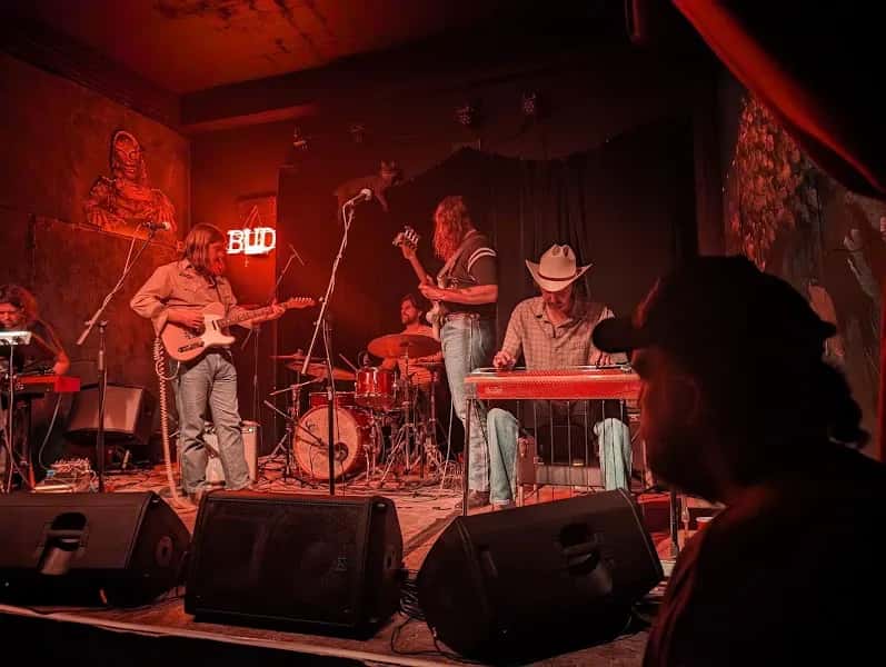 The Raccoon Motel — venue photo 4