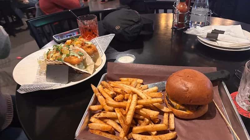 Mad Dawgs Public House — venue photo 2