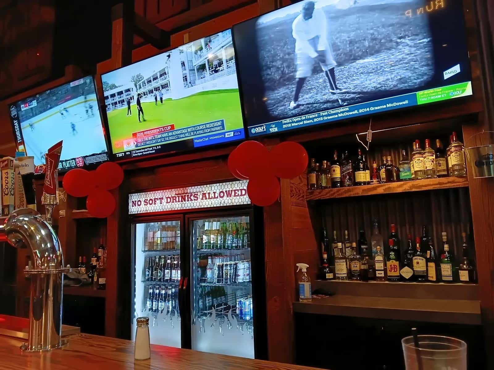 Montana's BBQ & Bar Mississauga - Courtneypark  — venue photo 5