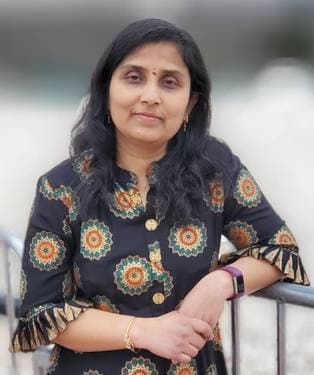 Trupti More - PaintNite artist profile image