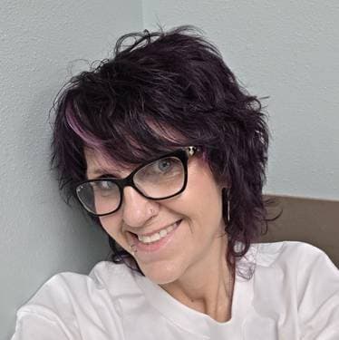 Shannon Jones , Racine, WI | Powered by Yaymaker