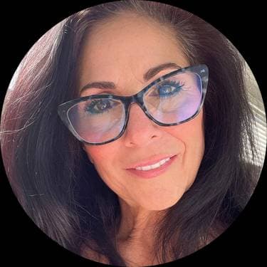 SalemArt , Bluffton , SC | Powered by Yaymaker