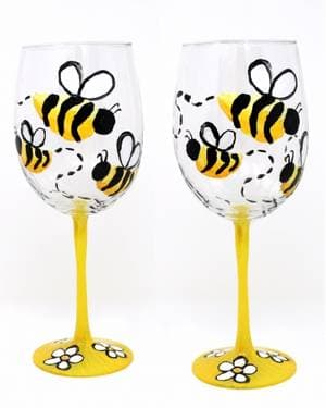 Honey Bee Wine Glasses - Paint Nite event in Saskatoon, SK