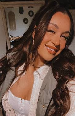 Savannah Robinson profile photo