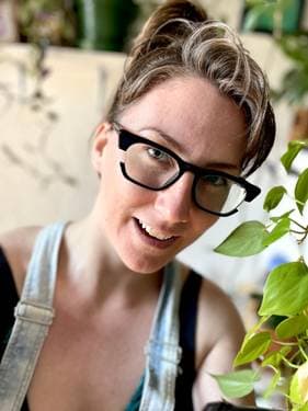 Christine White , Montreal, QC | Powered by Yaymaker