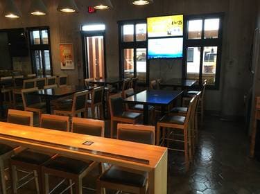 The Shark Club (Barlow)