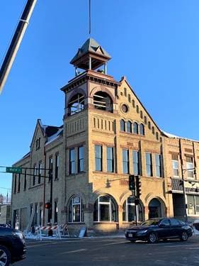 Flavors Wine Bar , Sun Prairie , WI | Yaymaker