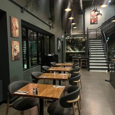 Crave Bistro & Bar