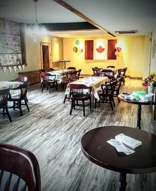Mavericks Restaurant , Gananoque, ON | Yaymaker
