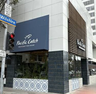 Pacific Catch , Santa Monica, CA | Yaymaker